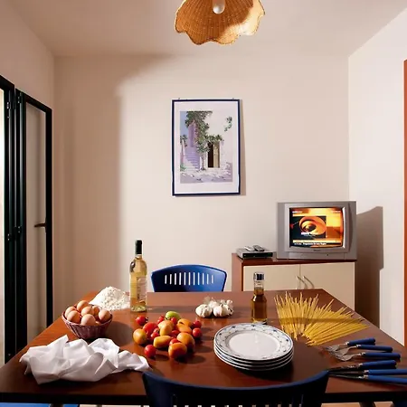 Meditur Village Residence מלון *