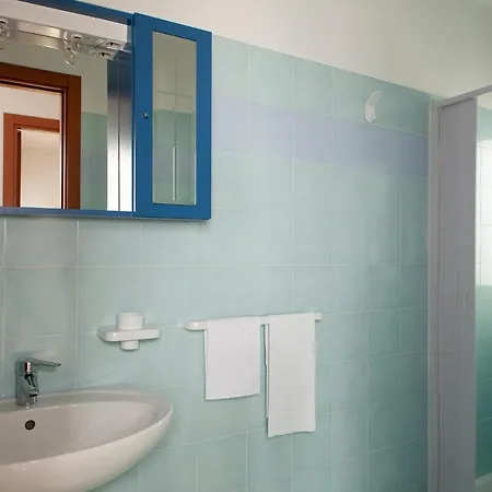 Meditur Village Residence מלון *