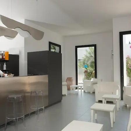 מלון Meditur Village Residence
