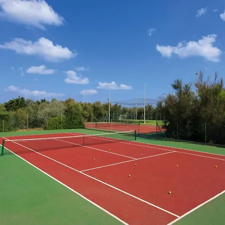 Meditur Village Residence מלון *
